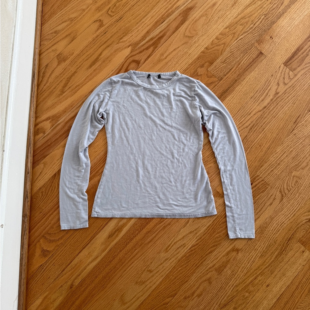 basic long sleeve top